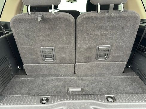 Used 2010 Ford Explorer XLT image 12