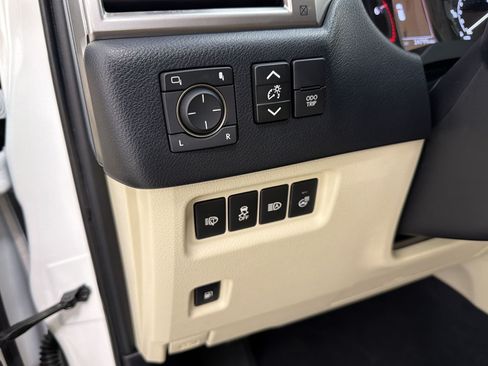 Certified 2023 Lexus GX 460 Premium AWD/4WD image 22