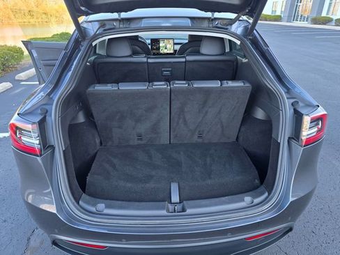 Used 2021 Tesla Model Y Long Range image 31