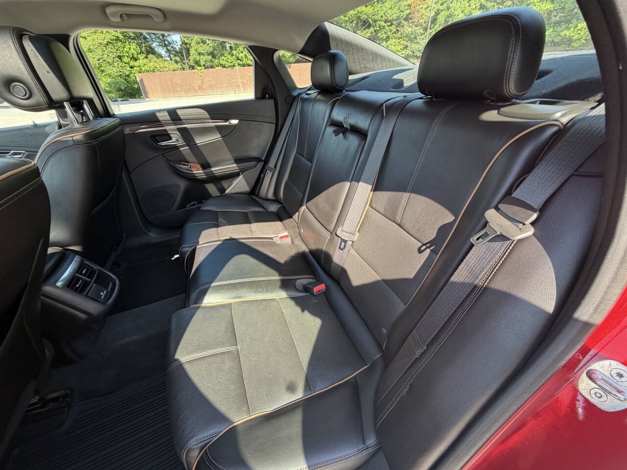 Used 2014 Chevrolet Impala LTZ FWD image 13