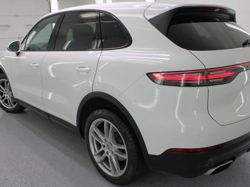 Used 2020 Porsche Cayenne AWD/4WD image 14
