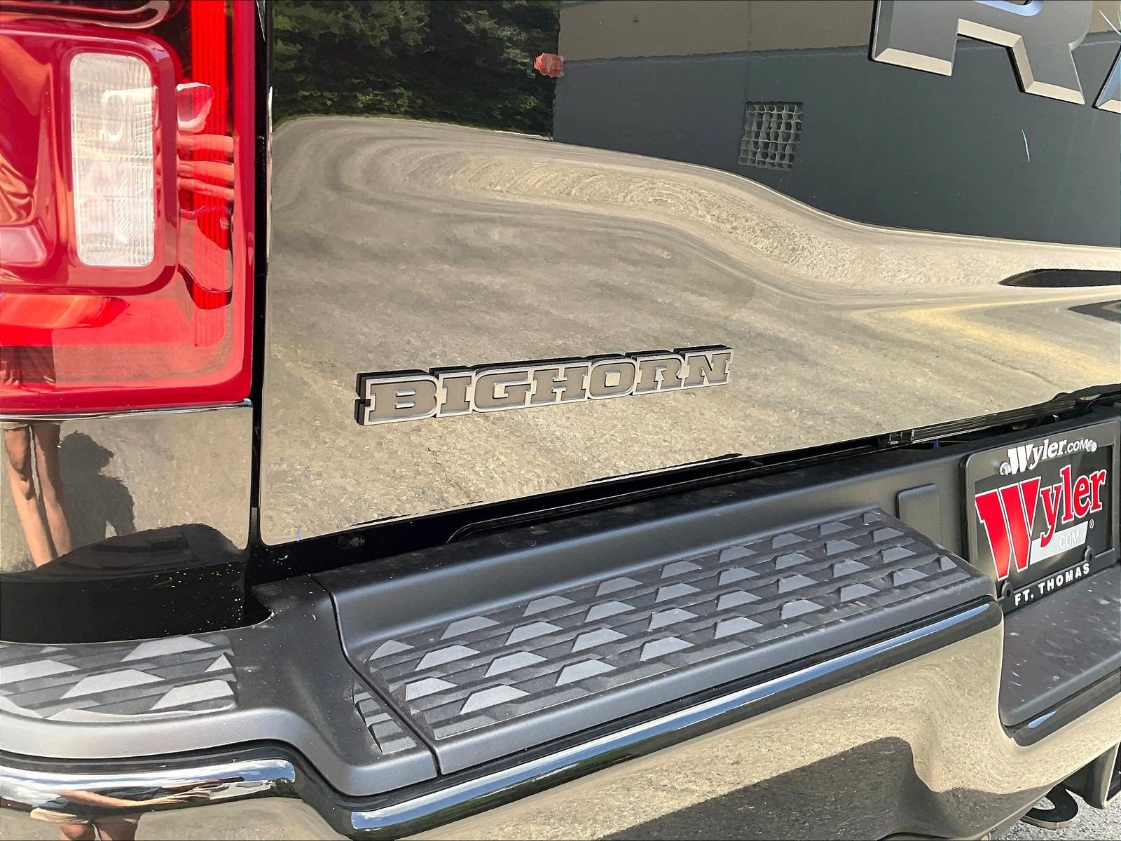 New 2026 RAM 3500 Big Horn AWD/4WD image 14