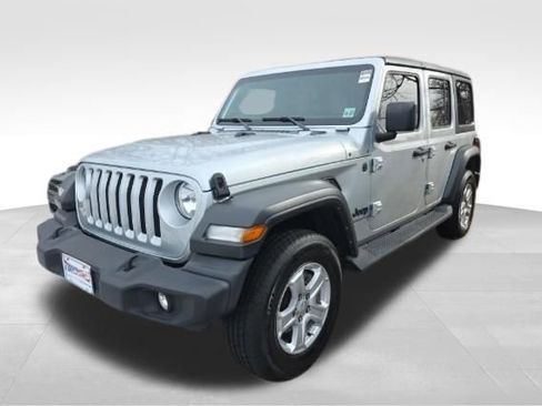 Used 2023 Jeep Wrangler Sport S image 29