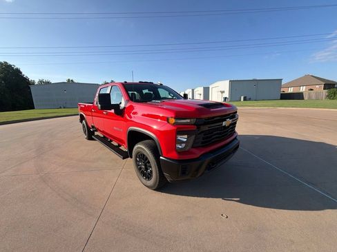 Used 2025 Chevrolet Silverado 3500 W/T AWD/4WD image 11