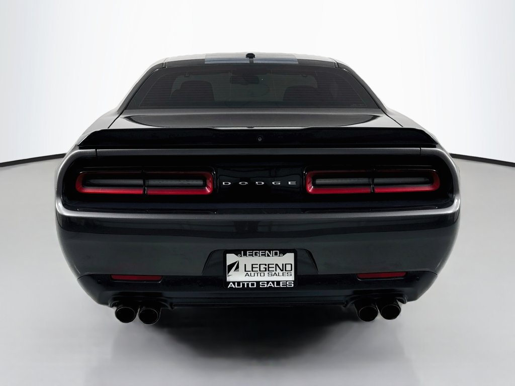 Used 2016 Dodge Challenger R/T w/ Driver Convenience Group RWD image 7