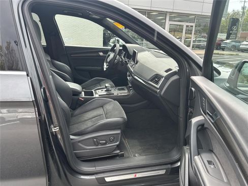 Used 2020 Audi SQ5 Premium Plus w/ Premium Plus Package image 15