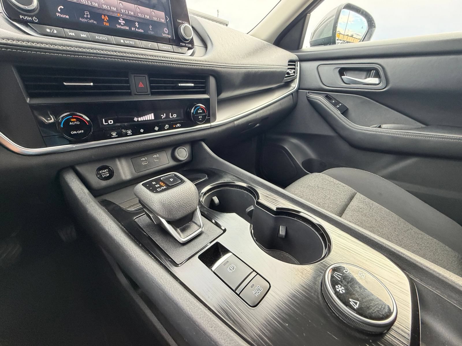 Used 2025 Nissan Rogue SV AWD/4WD image 42