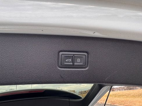 Used 2020 Audi Q7 2.0T Premium w/ Convenience Package image 19