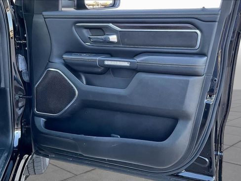 Used 2025 RAM 1500 Laramie AWD/4WD image 22