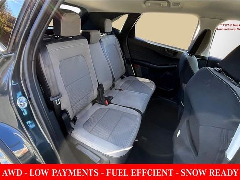 Used 2022 Ford Escape SE w/ Cold Weather Package image 23