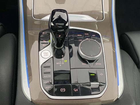 Used 2022 BMW X5 xDrive45e w/ Premium Package image 15