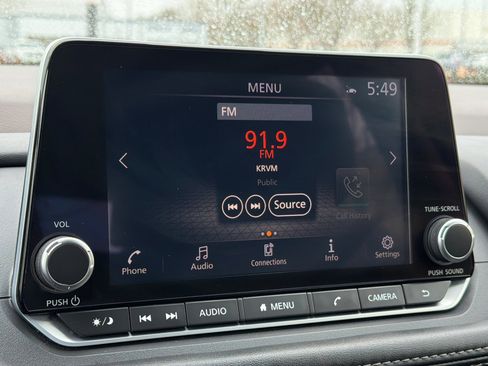 Used 2023 Nissan Rogue SV image 18