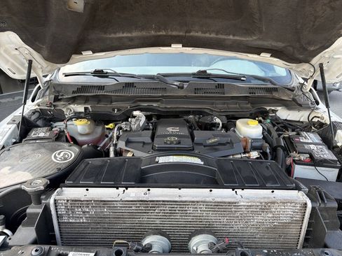 Used 2012 RAM 3500 ST w/ Chrome Appearance Group AWD/4WD image 10