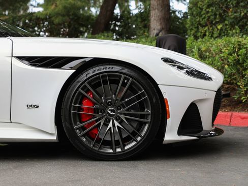 Used 2023 Aston Martin DBS Coupe RWD image 42