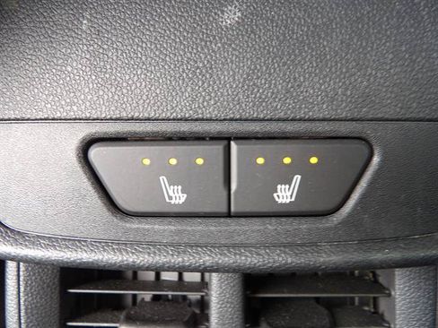 Certified 2025 Chevrolet Equinox RS w/ Safety and Technology Package AWD/4WD image 33