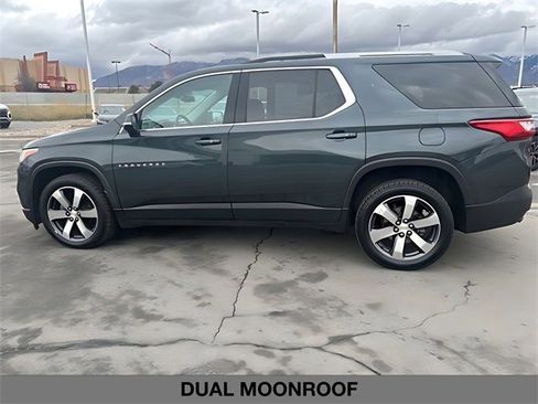 Used 2018 Chevrolet Traverse LT w/ LPO, Black Accent Package image 6