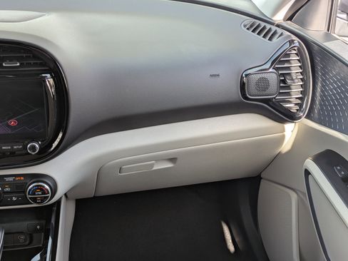 Certified 2024 Kia Soul EX image 15