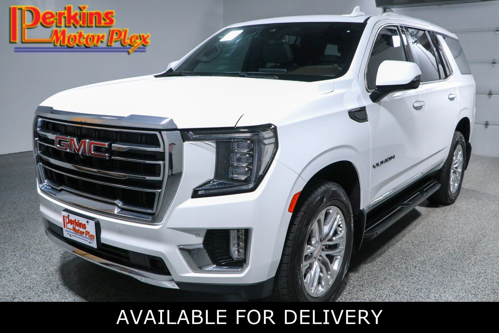 Used 2023 GMC Yukon SLT w/ SLT Premium Package AWD/4WD image 1