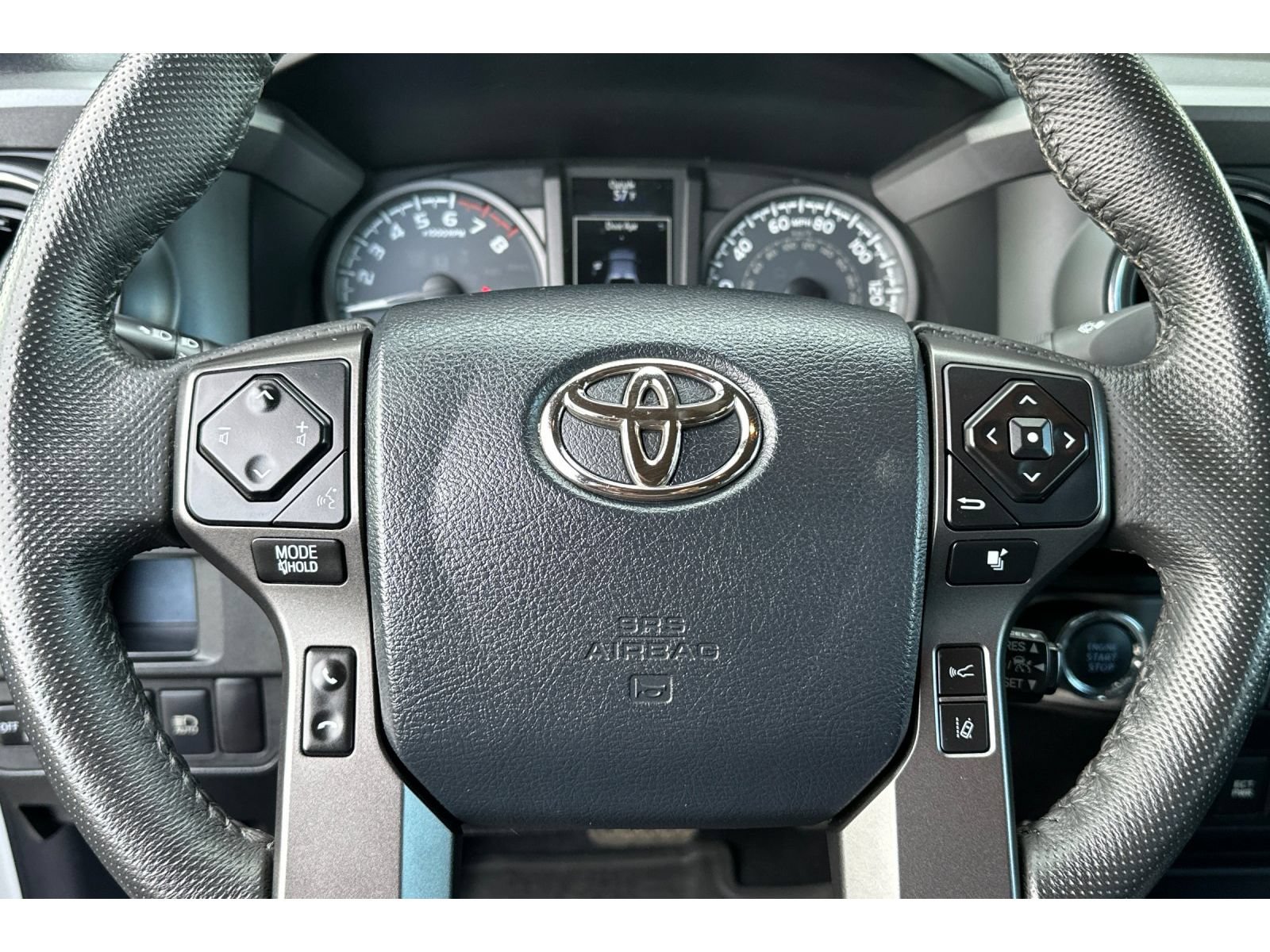 Used 2018 Toyota Tacoma TRD Pro AWD/4WD image 25