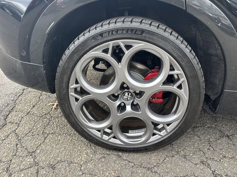 Used 2024 Alfa Romeo Tonale Veloce image 31