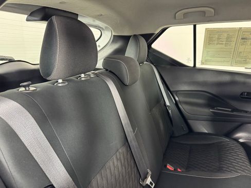 Used 2021 Nissan Kicks S image 24