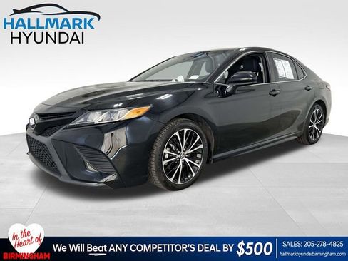 Used 2018 Toyota Camry SE w/ Moonroof Package image 1
