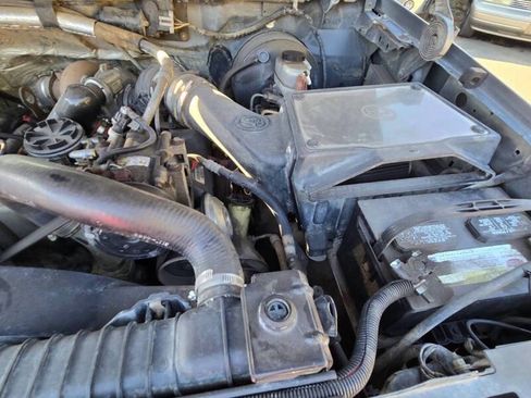 Used 1997 Ford F250 XLT image 9