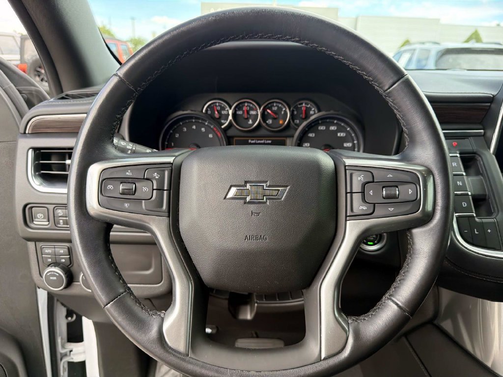 Used 2021 Chevrolet Suburban Z71 w/ Rear Media and Nav Package AWD/4WD image 26