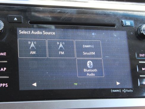 Used 2017 Subaru Outback 3.6R Touring AWD/4WD image 21