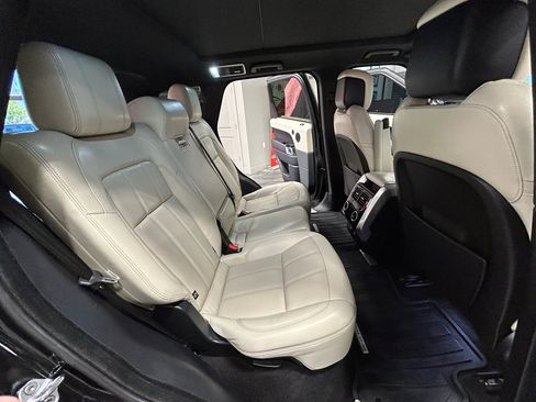 Used 2020 Land Rover Range Rover Sport HSE image 47