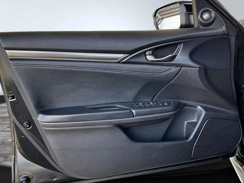 Used 2019 Honda Civic Sport Touring image 17