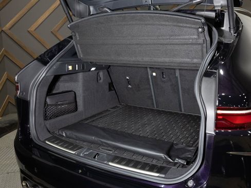 Used 2023 Jaguar F-PACE SVR image 29