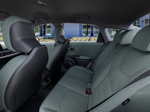 New 2025 Kia K4 EX image 18