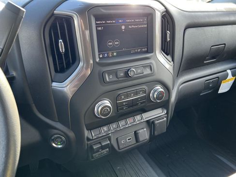 New 2025 GMC Sierra 2500 Pro w/ Convenience Package image 27