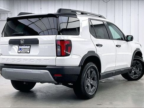 Certified 2026 Honda Passport RTL image 12