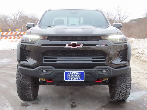 Certified 2024 Chevrolet Colorado ZR2 w/ ZR2 Bison Edition image 17
