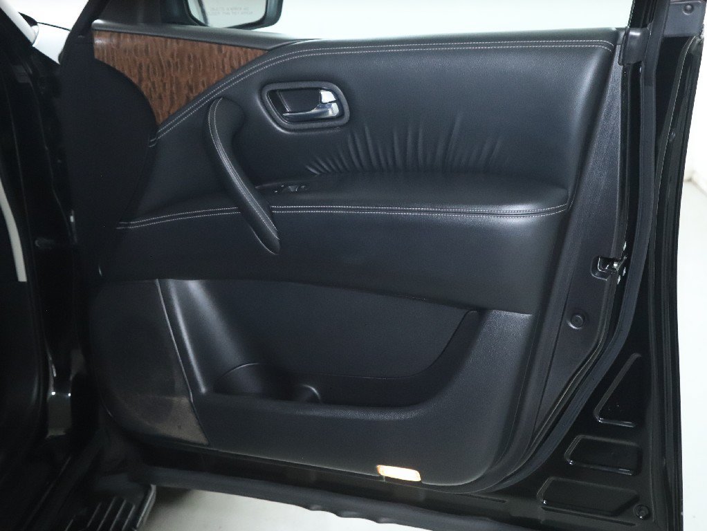 Used 2019 Nissan Armada Platinum w/ Cargo Package AWD/4WD image 38