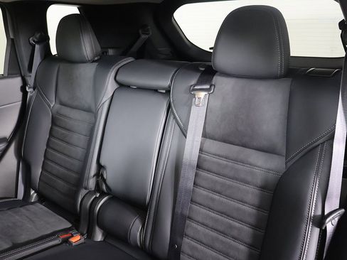 New 2026 Mitsubishi Outlander SE image 34