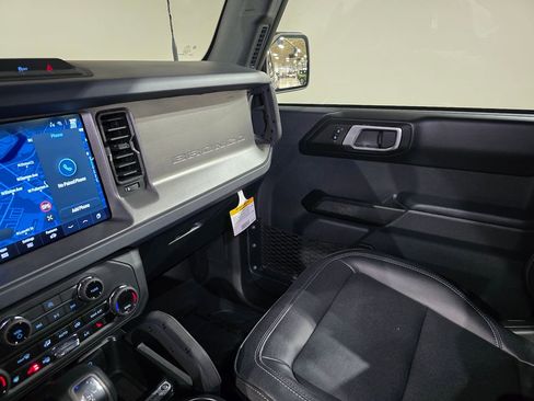 New 2025 Ford Bronco Badlands AWD/4WD image 30