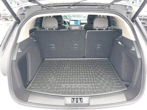 New 2025 Lincoln Corsair Reserve w/ Equipment Group 202A image 29