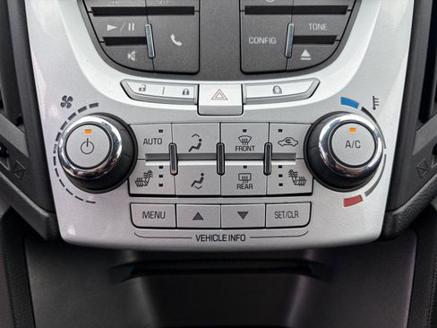Used 2015 Chevrolet Equinox LT FWD image 21