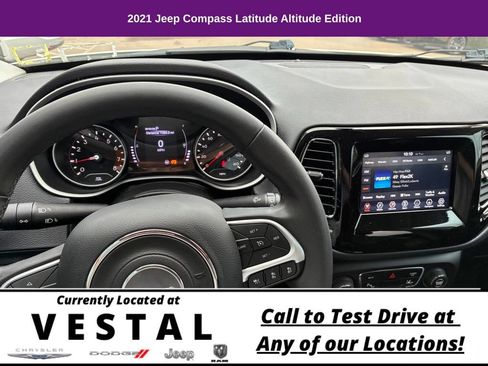 Used 2021 Jeep Compass Latitude FWD image 18