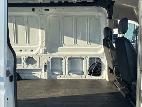 Used 2024 Ford Transit 250 148 Medium Roof image 20