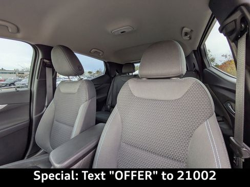 Used 2023 Chevrolet Bolt EUV LT image 22