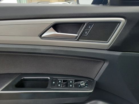 Used 2019 Volkswagen Atlas S image 17