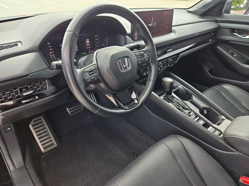 Used 2023 Honda Accord Sport image 12