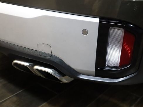 Used 2024 Kia Telluride EX w/ EX Captain's Chair Package FWD image 20