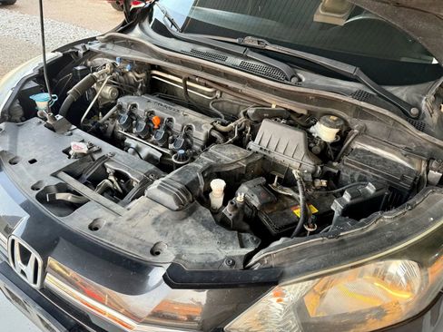 Used 2016 Honda HR-V LX image 8