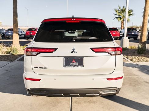 Used 2024 Mitsubishi Outlander Ralliart image 10