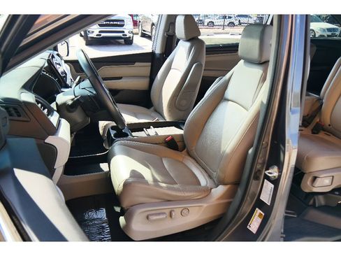 Used 2023 Honda Odyssey EX-L image 11